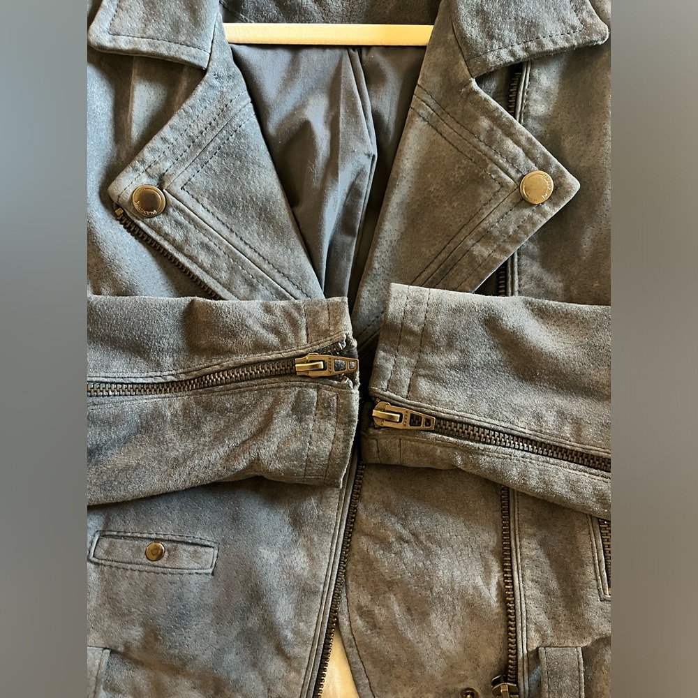 BLANK NYC Suede Moto Jacket in Slate Blue - Picture 11 of 14